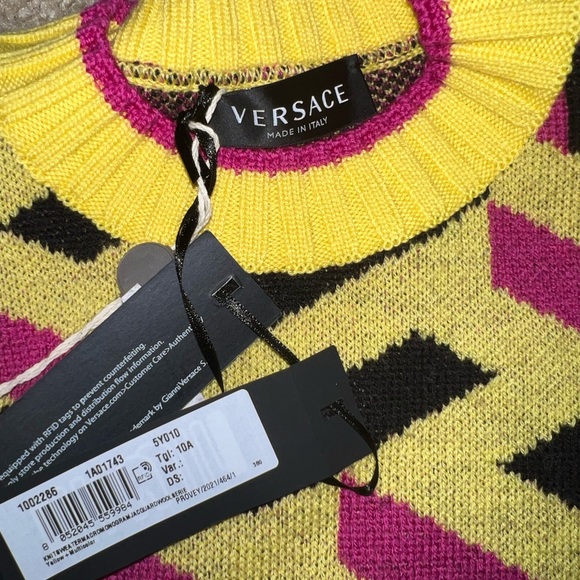 🆕💯Authentic Versace Kids' La Greca Monogram Print Virgin Wool Sweater 🔥😍 - Picture 3 of 5